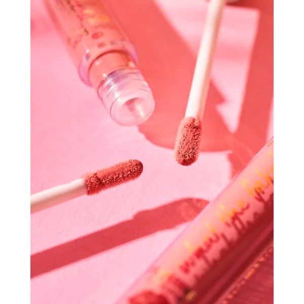 Сјај за усне Essence Oh My Nide What the Fake Plumping Lip Filler 4.2ml