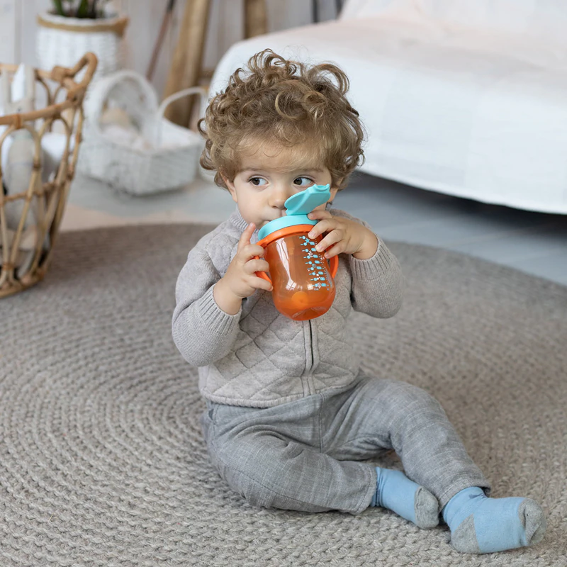 Copo Baboo com canudo de silicone e copo Gravity Ball com canudo