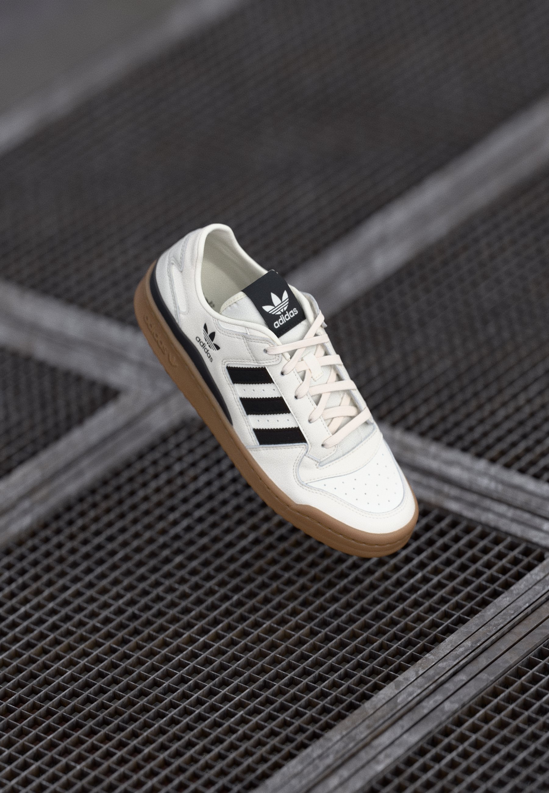 Nízké tenisky adidas Originals