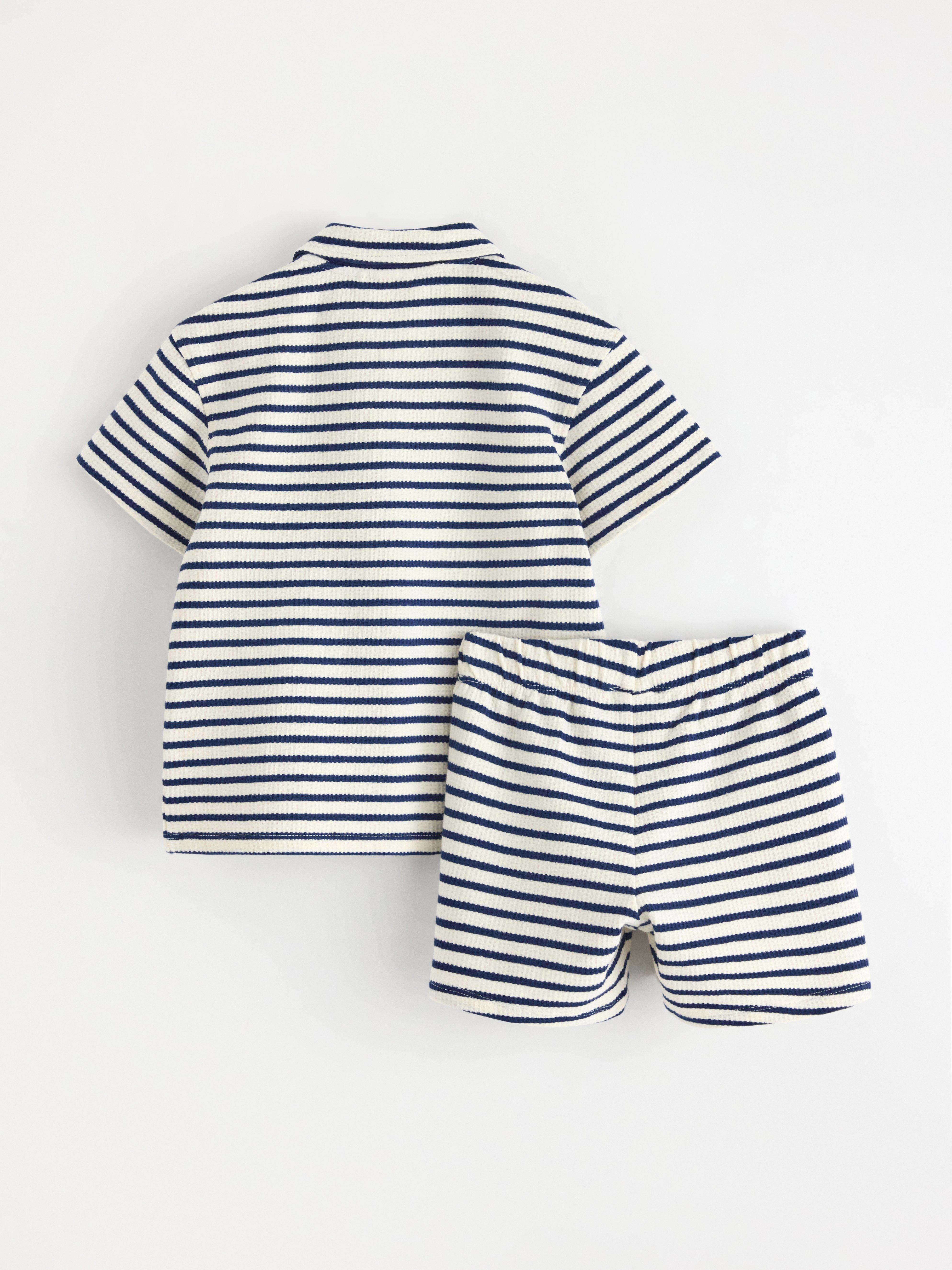 Conjunto - camisa e shorts brancos
