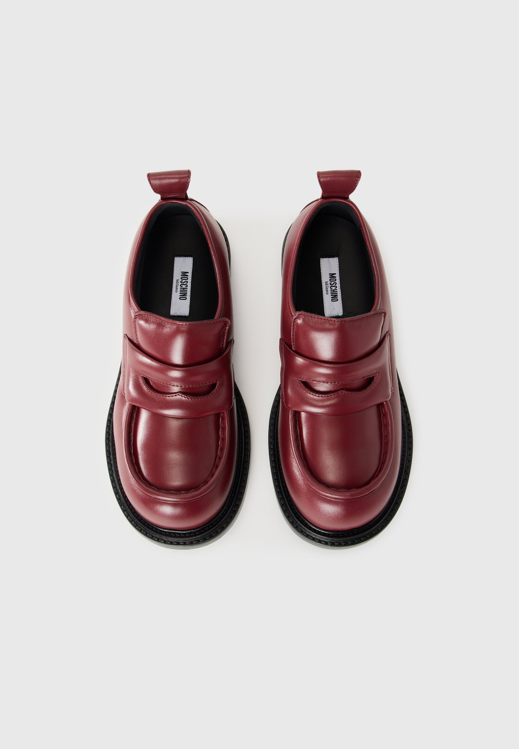 MOSCHINO Slip-ons - vino