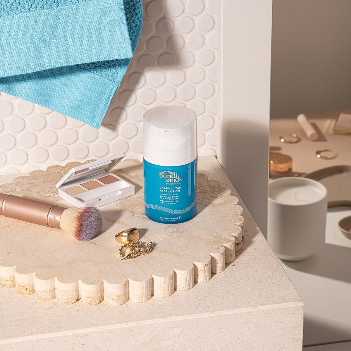 Bondi Sands paštonējošais līdzeklis Bondi Sands sejas losjons pakāpeniskai iedeguma iegūšanai - 50 ml
