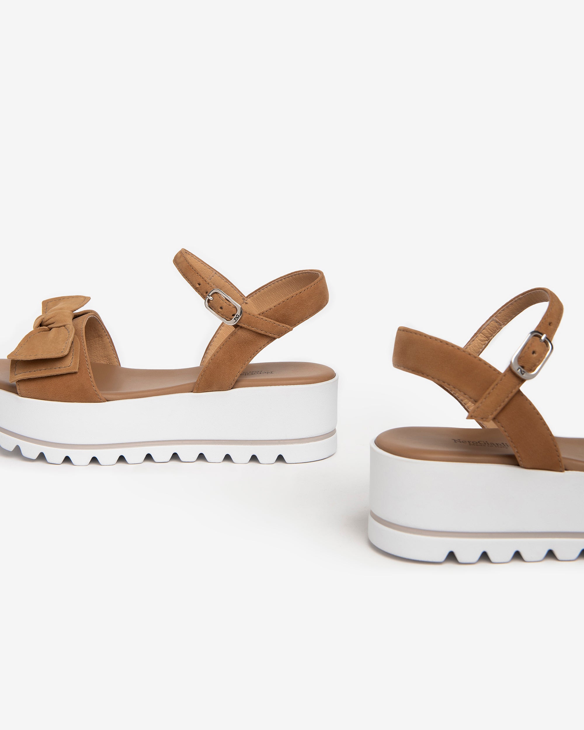  Sandales en daim pour femmes