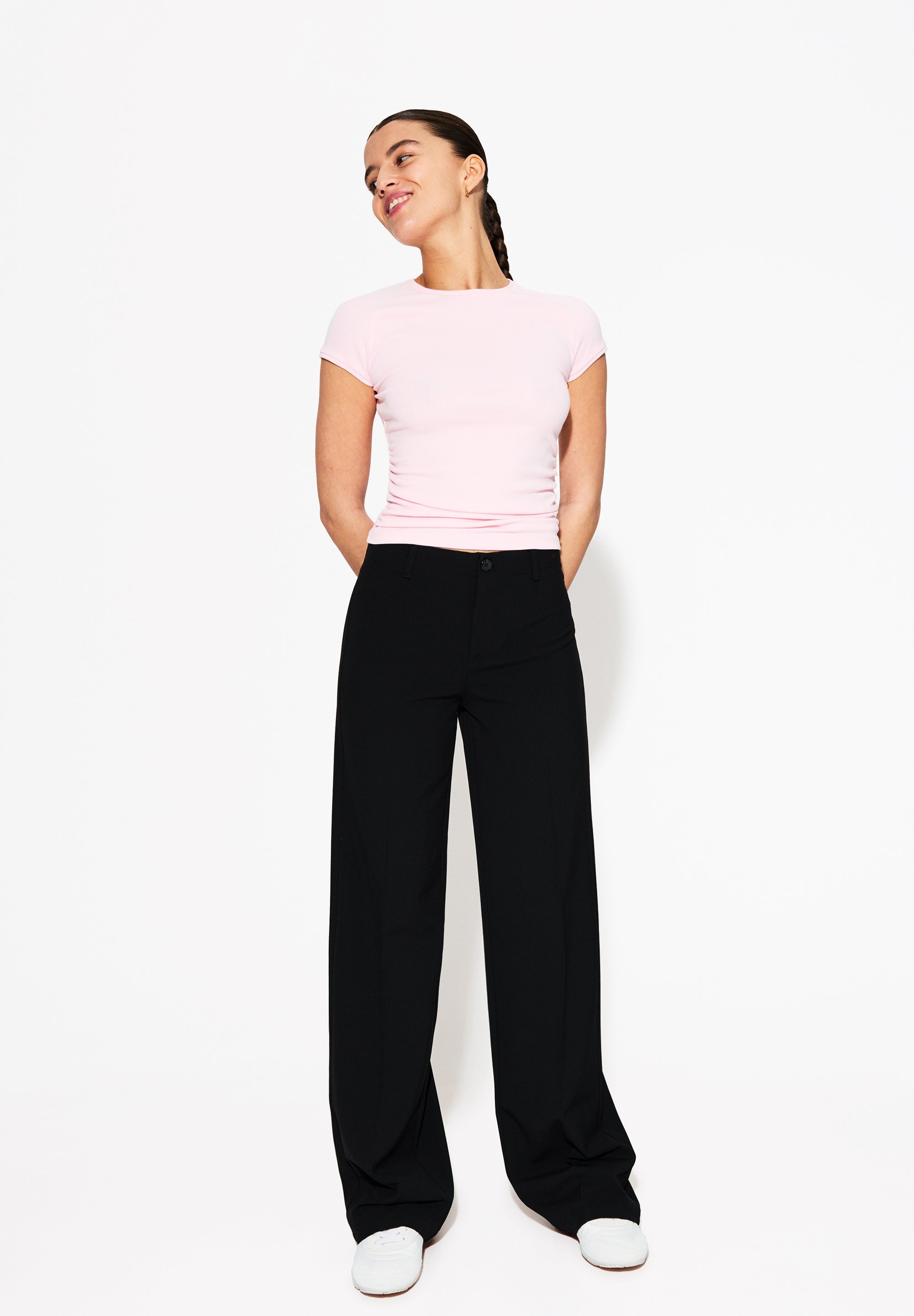 Pantaloni Bershka - neri