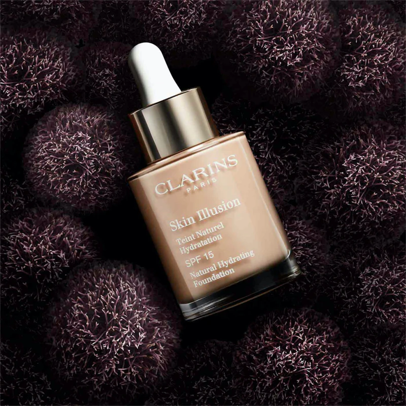 Clarins Skin Illusion Natural Hydrating Foundation Illuminating Moisturizing Foundation SPF 15