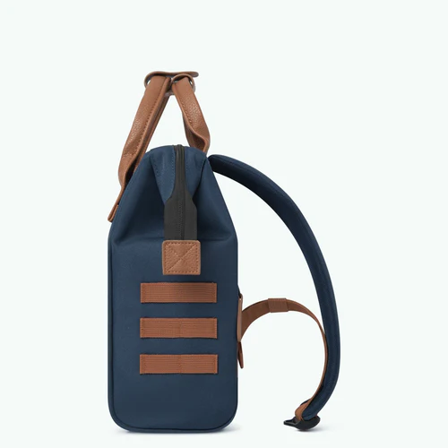Cabaia Mochila pequeña Adventurer Chicago, azul marino