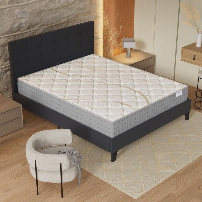 Colchón y cama (140x190cm) - Muelles ensacados Essem de 25cm y espuma de alta densidad + base de láminas estable y cabecero tapizado en negro.