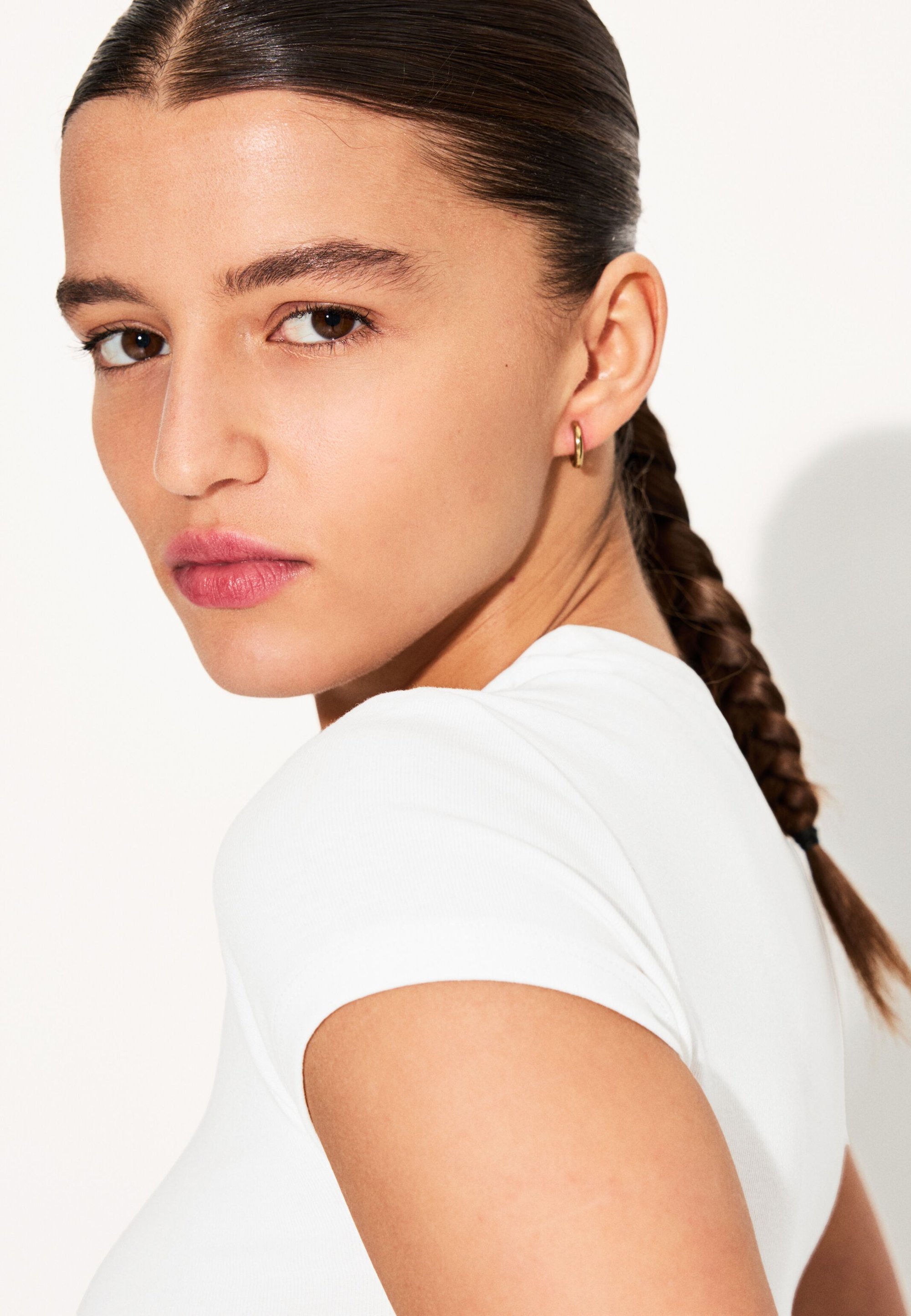 Bershka T-shirt met korte mouwen en ronde hals - Basic T-shirt - wit