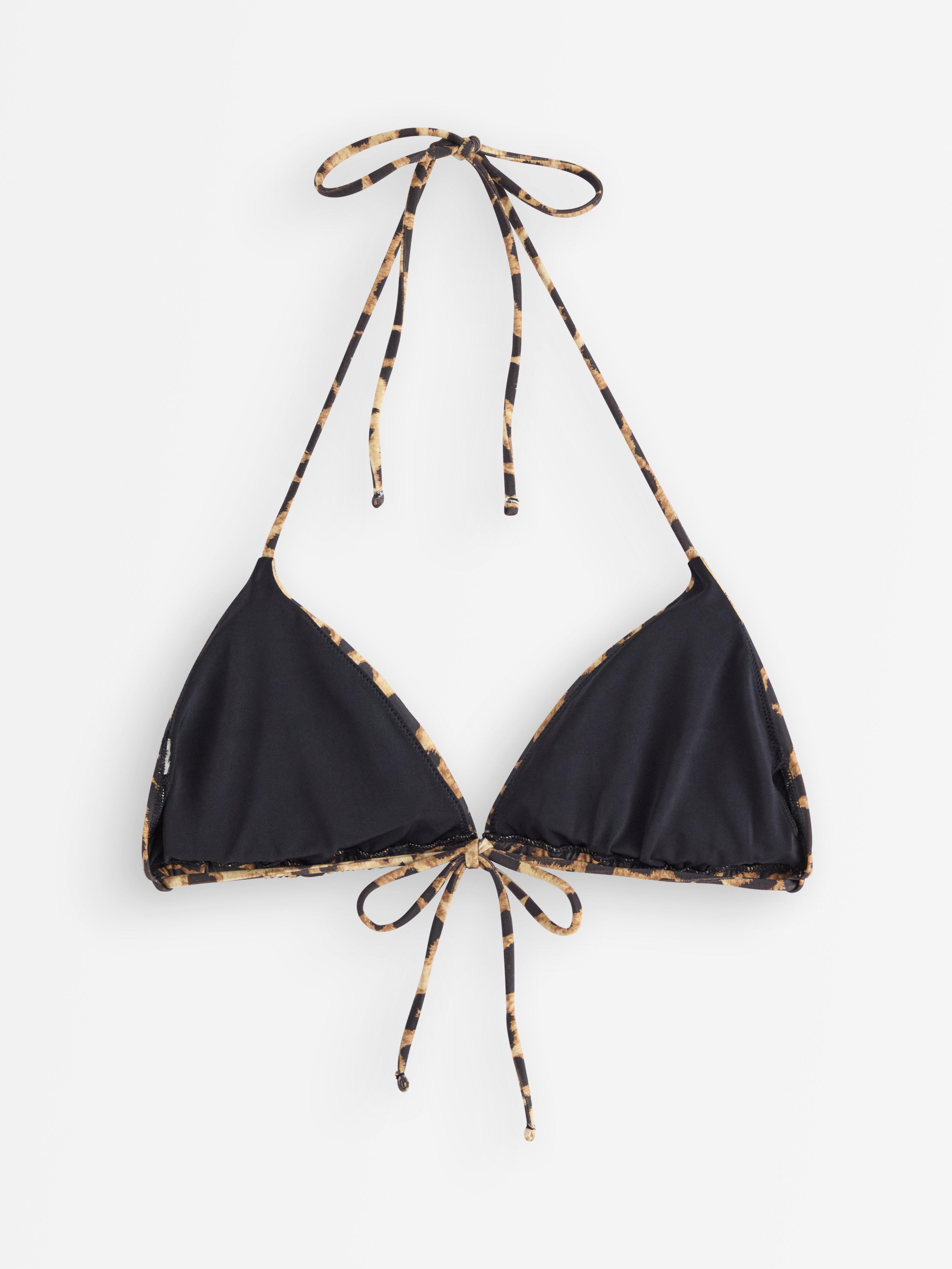 Bikini triangular verde color beige empolvado