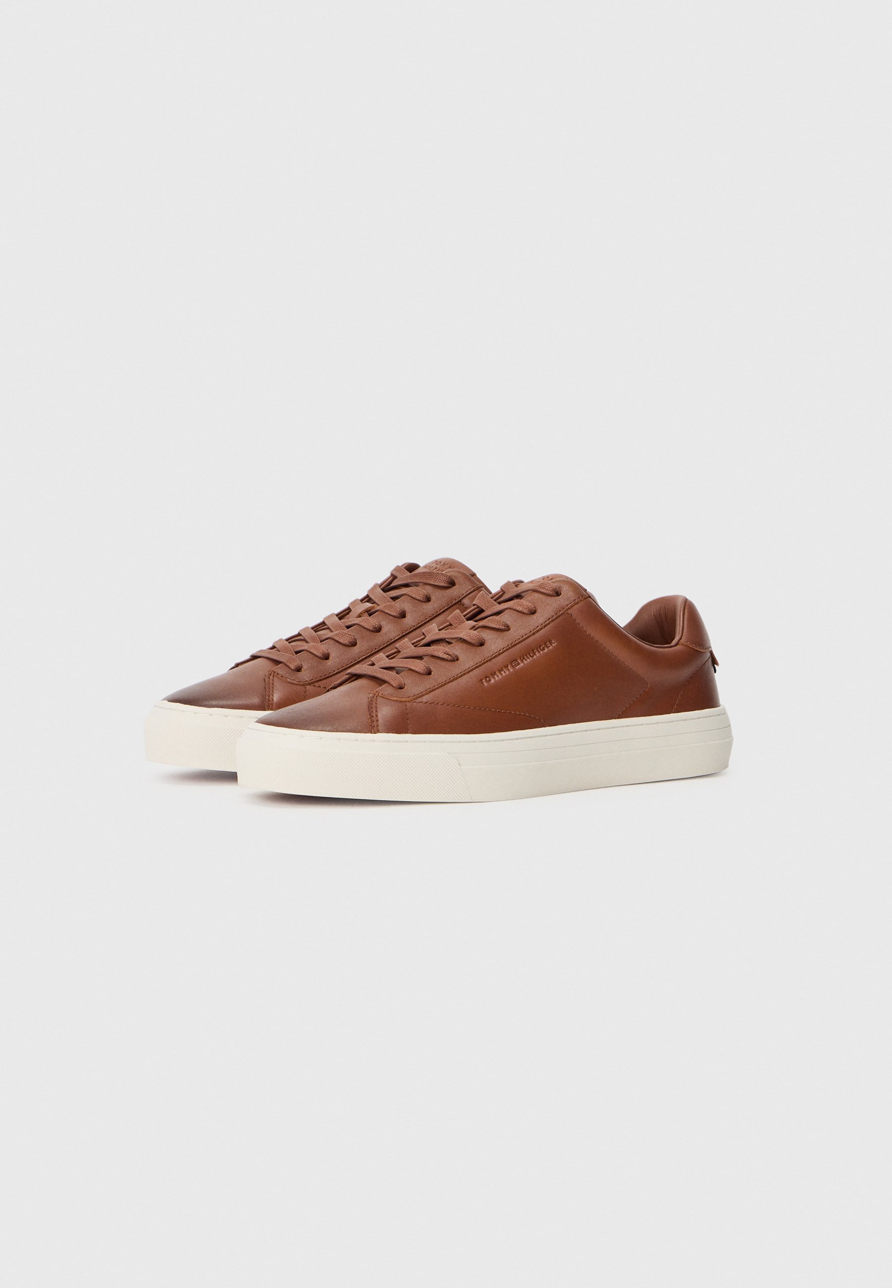 Tommy Hilfiger CUPSOLE - Športni copati - zimski konjak