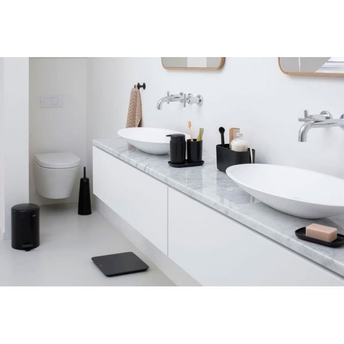 BRABANTIA ReNew digital badrumsvåg - mörkgrå - digital display - 180 kg