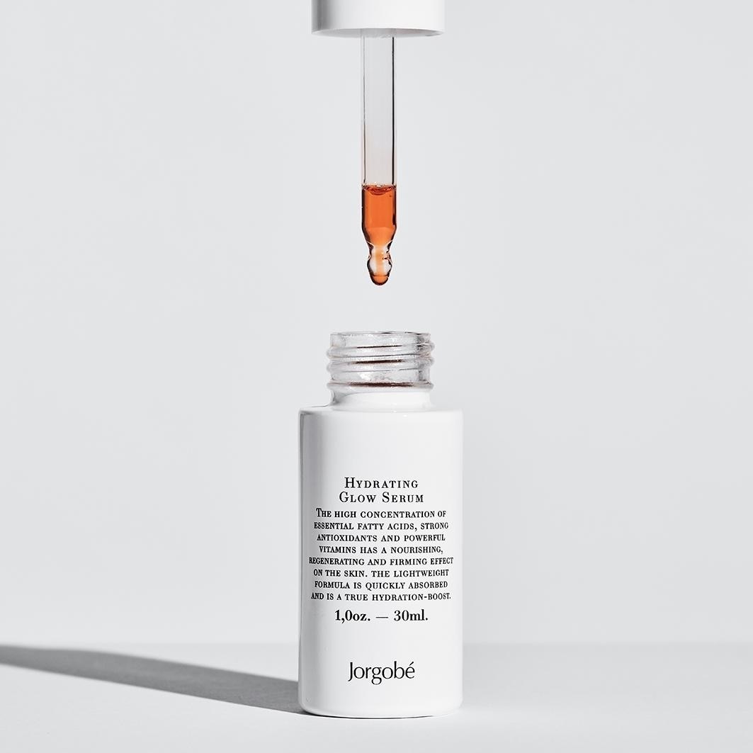 Jorgobé Skincare drėkinamasis serumas spindinčiai odai – 30 ml