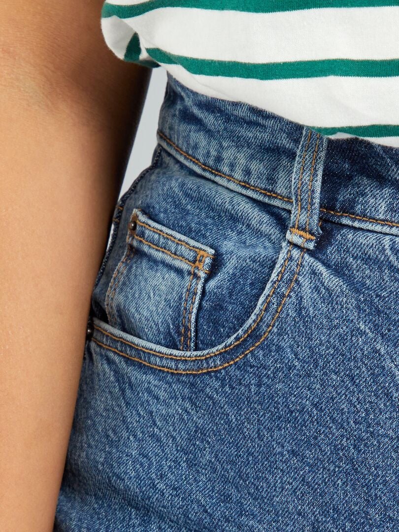 Calça jeans mom de cintura alta com 5 bolsos, tamanho L32 - AZUL
