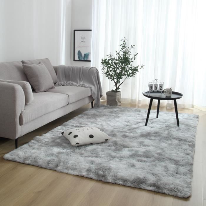 Flauschiger Wohnzimmerteppich 120 x 160 cm, weich, grau, aus Polypropylenfasern, rutschfest