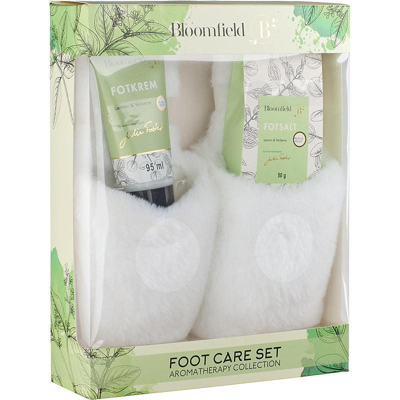 Set regalo con pantofole, crema per i piedi e sale per i piedi.