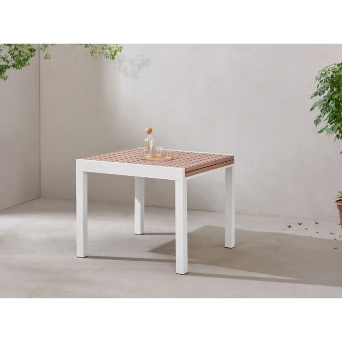 Mesa de jardín extensible CALVI - Rectangular - Tablero de aluminio con efecto madera - Capacidad para 6 personas
