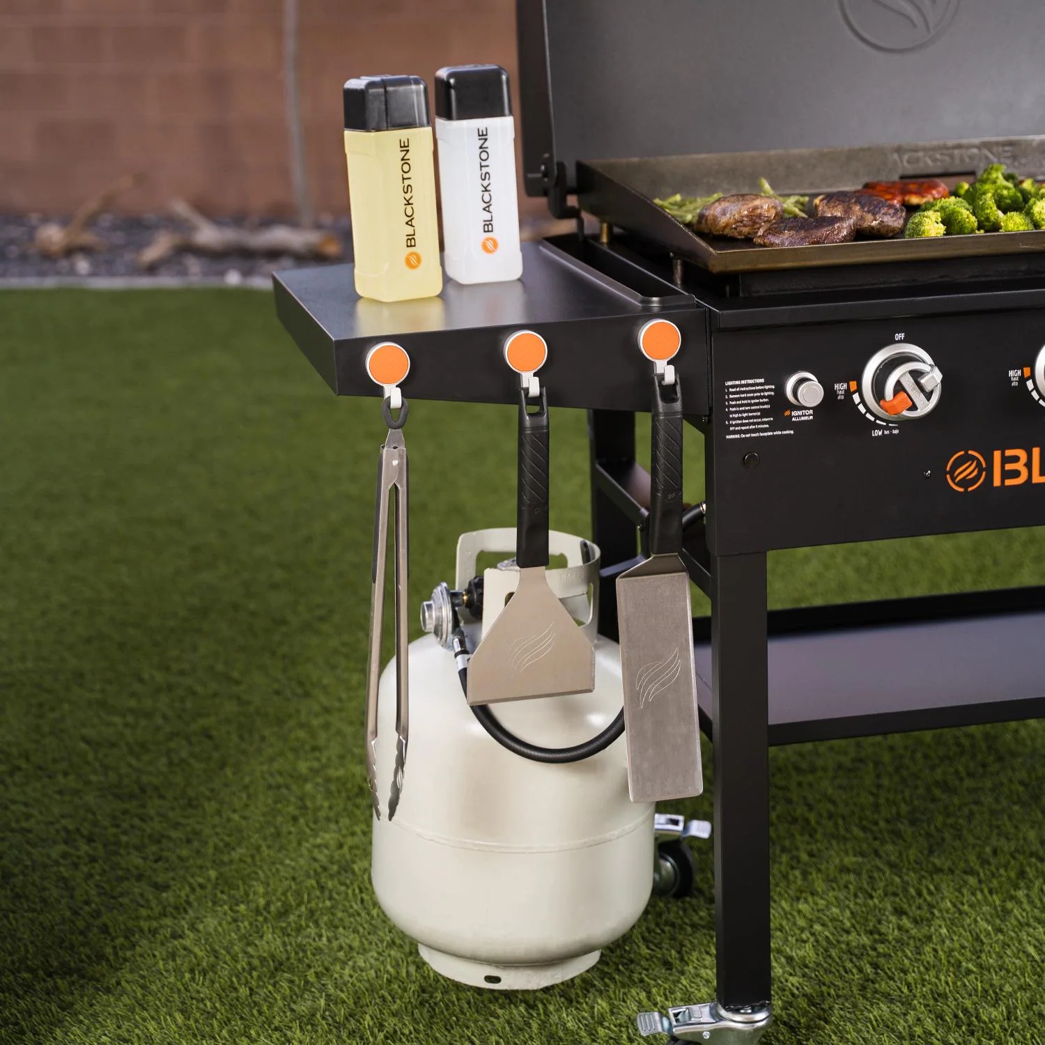 Stacja do gotowania na grillu Blackstone Original 36 cali z okapem - 1899