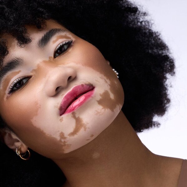 Catrice Butter Drippin' 050 Cherry Delicious Glossy lūpu balzams 10 ml