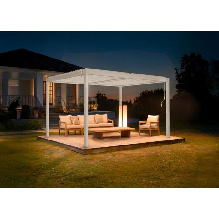 Pérgola bioclimática autoportante PIANA Cazeboo, de aluminio, 4x3 m, blanca, con lamas de acero ajustables.