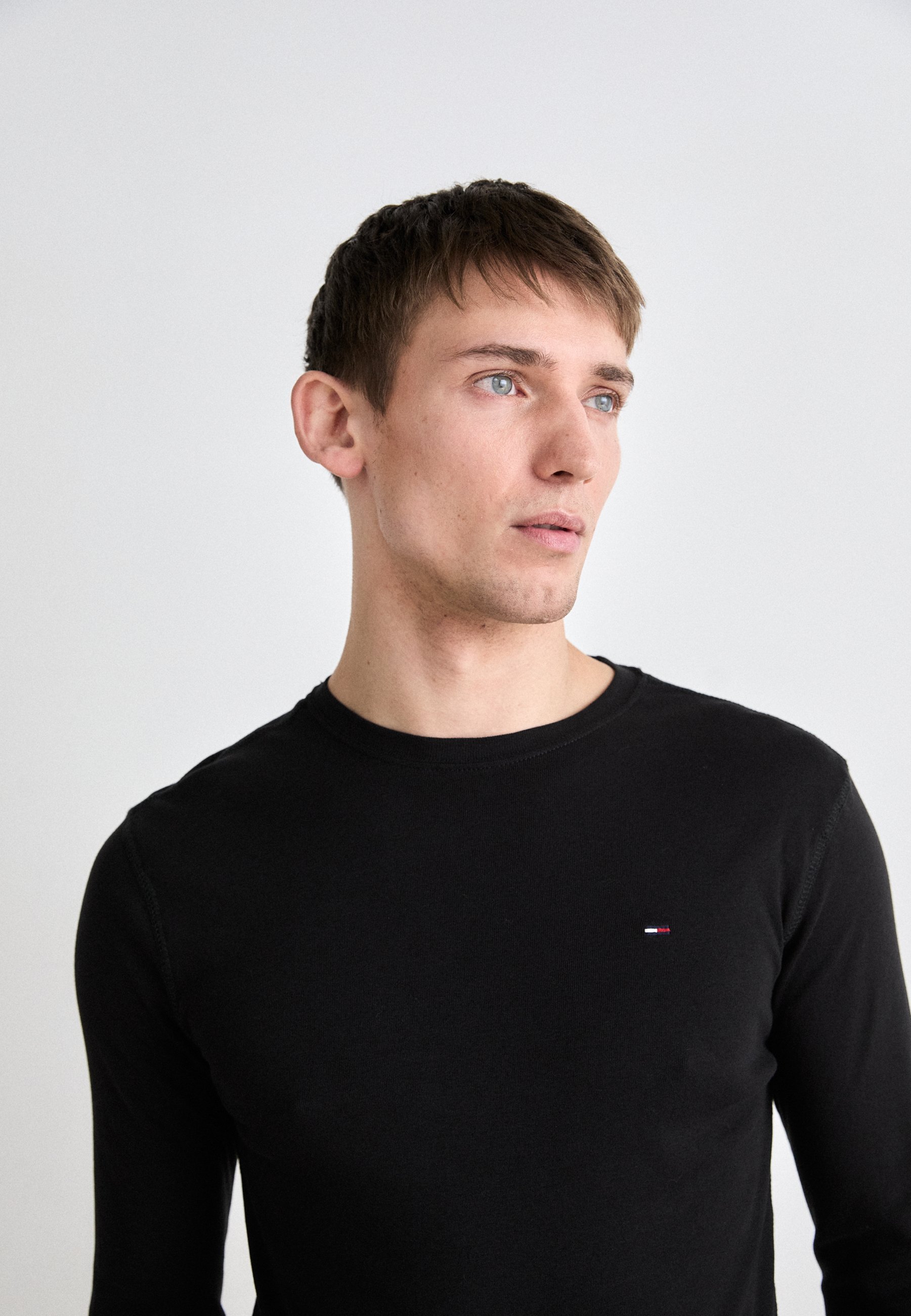 Tommy Jeans ORIGINAL – Langarmshirt – Schwarz
