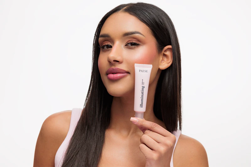 Rozjasňujúci podkladový make-up Paese Illuminating