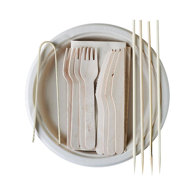 Pikniksett for 4 personer. 100 % biologisk nedbrytbart.