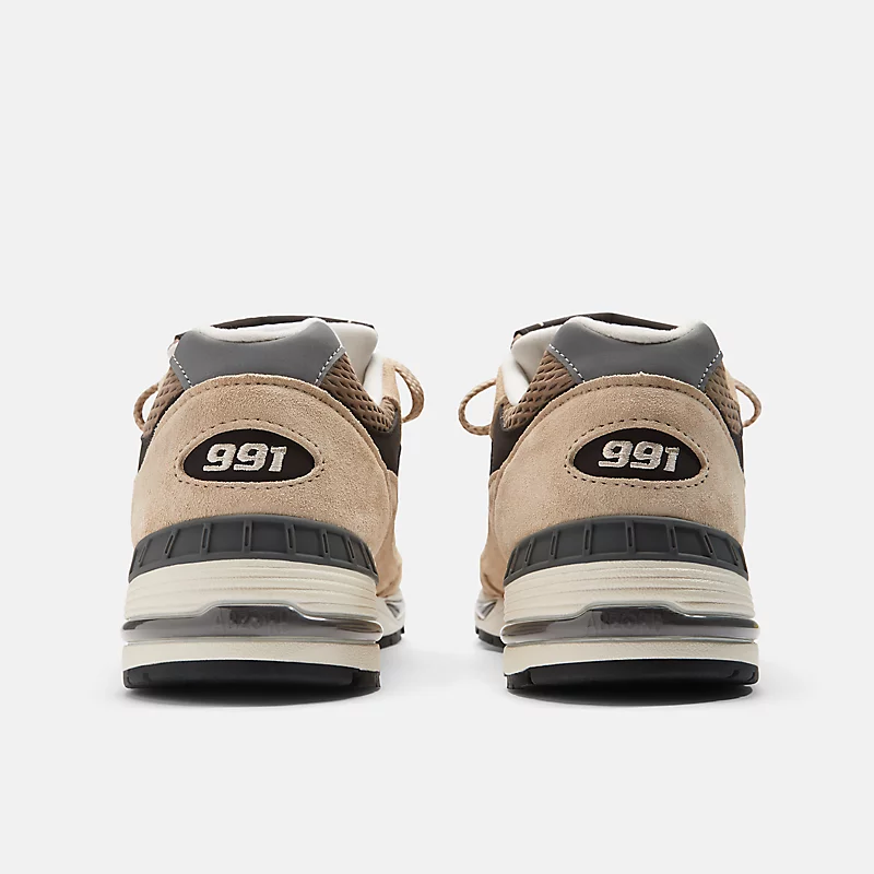 Męska kurtka Made in UK 991v1 Finale – Pale Khaki ze srebrnym norek i Delicioso