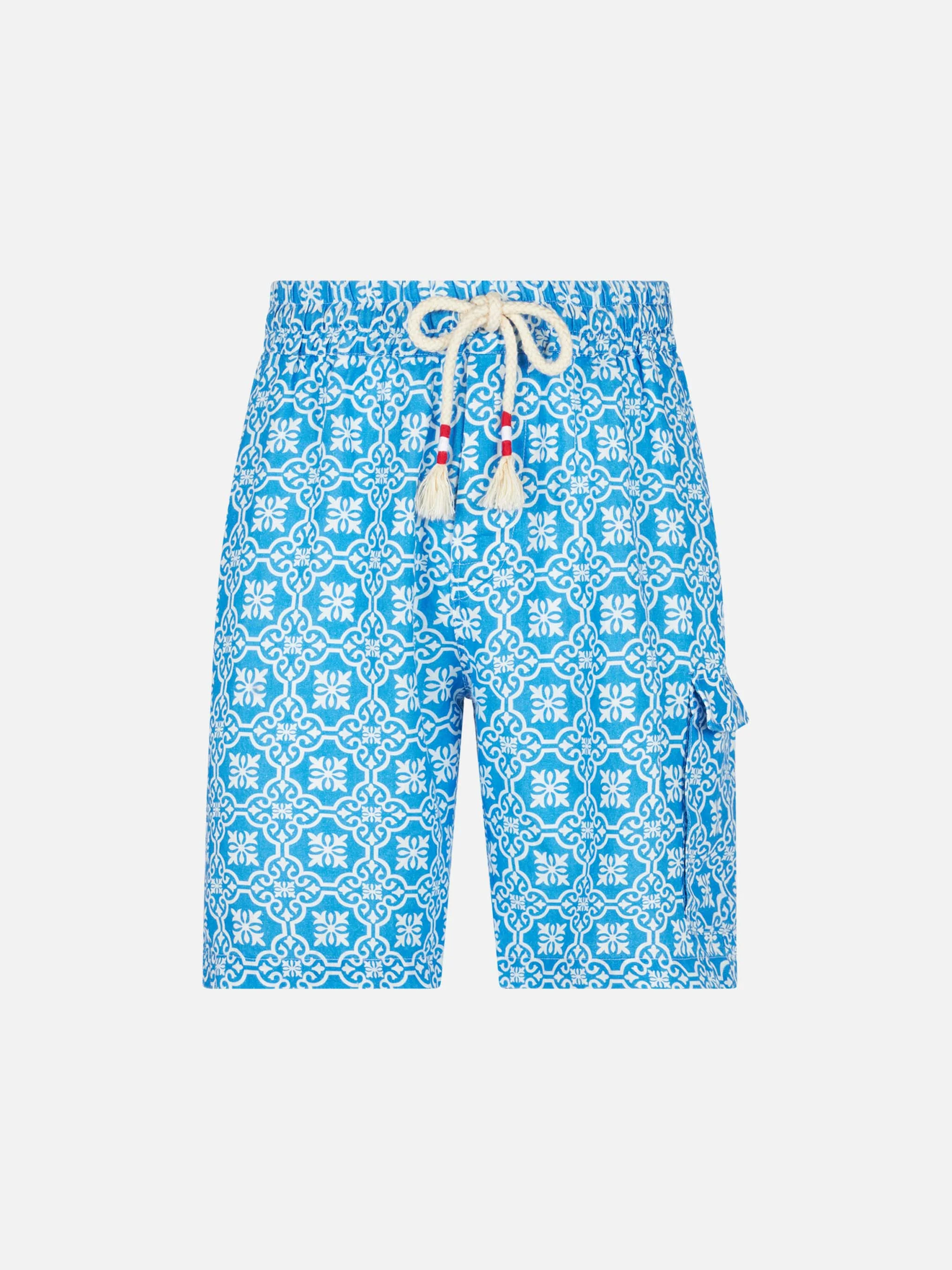 Herenbermudashorts van linnen met een wit-blauwe majolica-print.