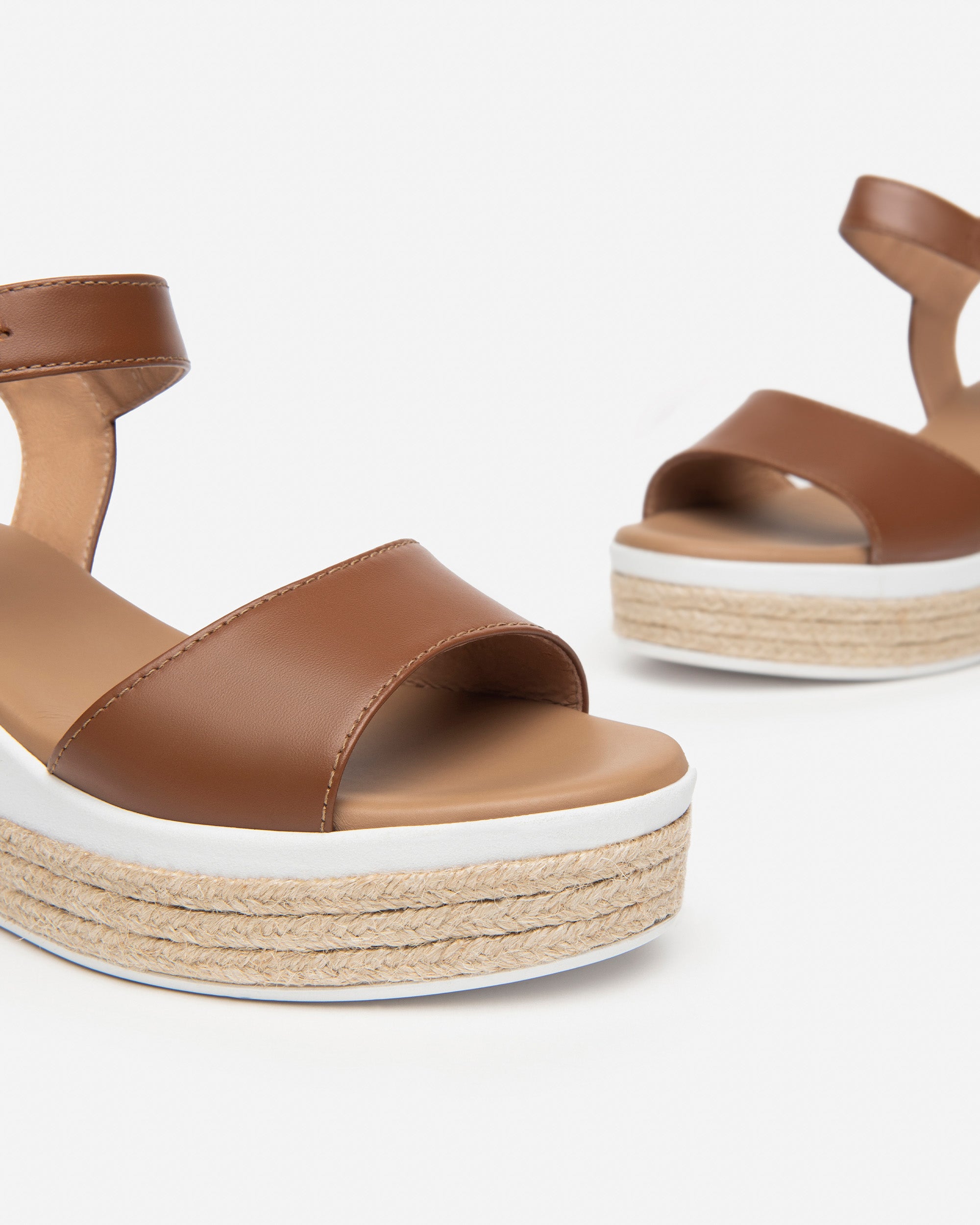  Sandales en cuir pour femmes