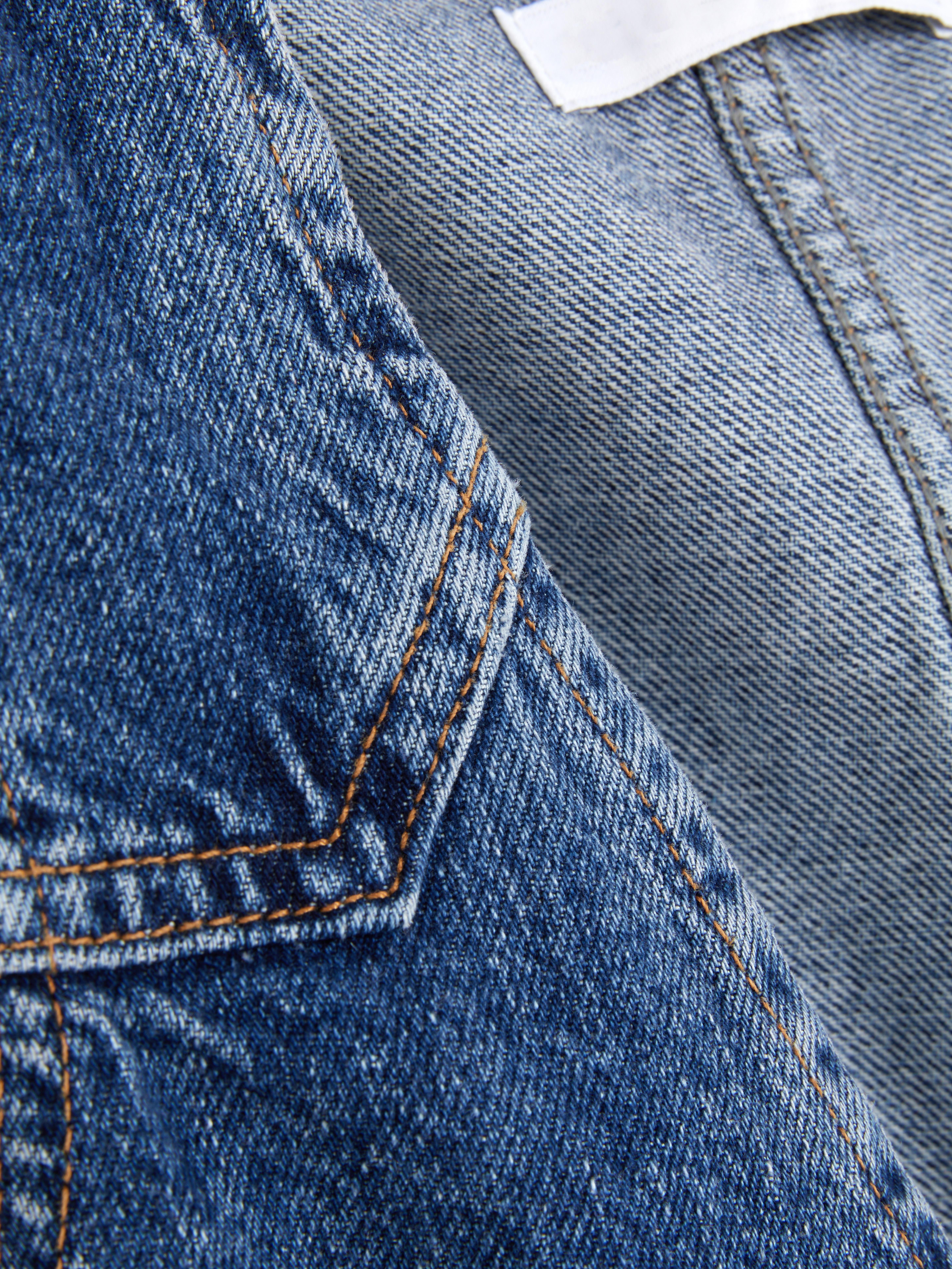 Vestă din denim cu nasturi Vestă din denim cu decolteu în V și închidere cu nasturi în față