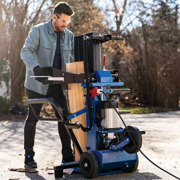 Compact 15t log splitter