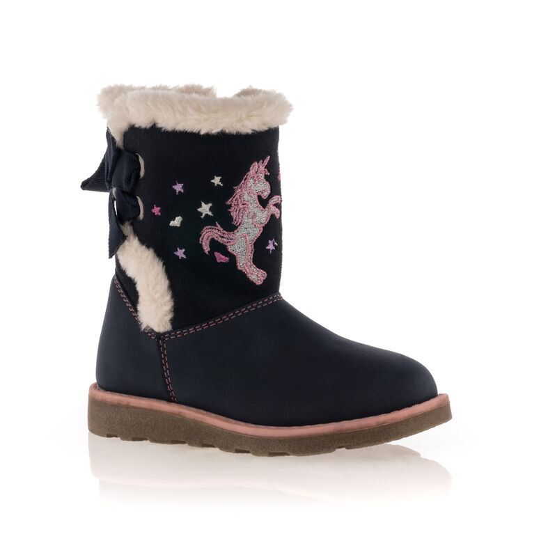 Botas azules de niña
