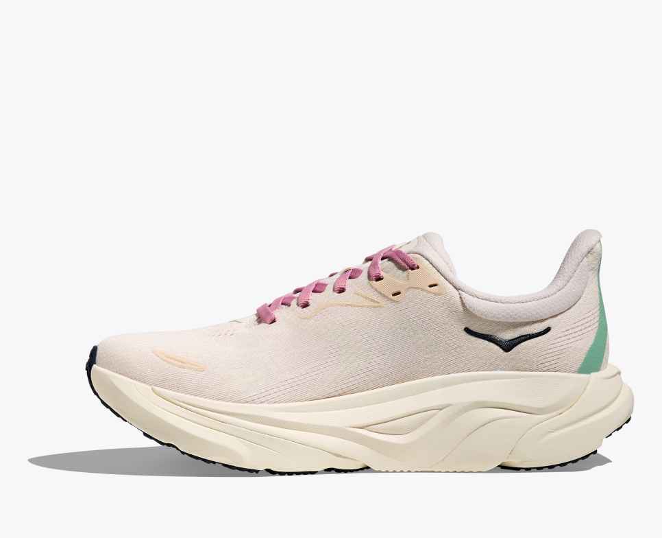 HOKA Arahi 8 Rosa Crema / Alabastro