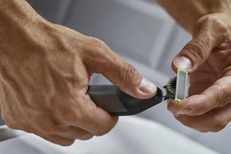 Philips OneBlade Pro 360 QP6652/61 gezichts- en lichaamstrimmer