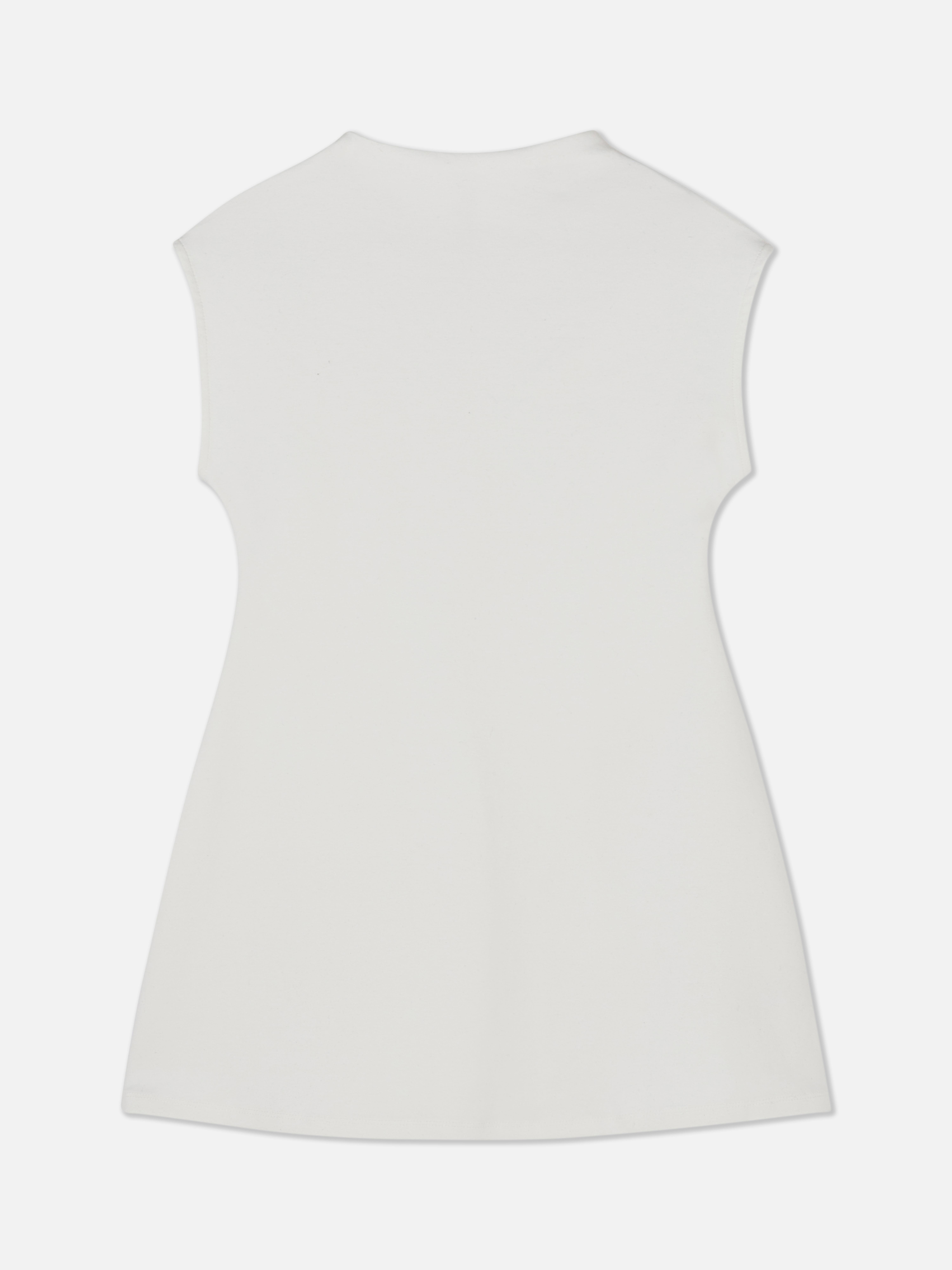 Rochie mini cu mâneci scurte O rochie mini clasică cu decolteu înalt și mâneci scurte