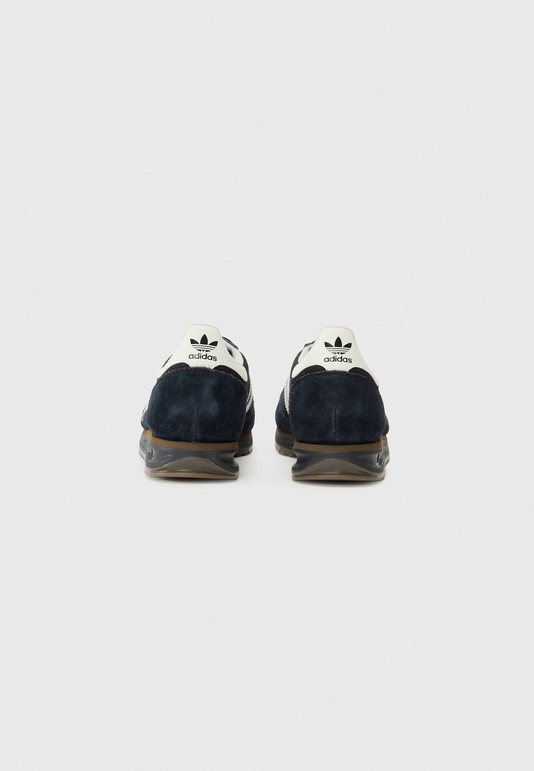 Nízké tenisky adidas Originals