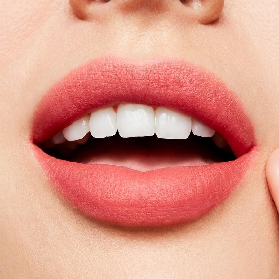 MAC Lipstain Powder Kiss šķidrā lūpu krāsa - 5 ml
