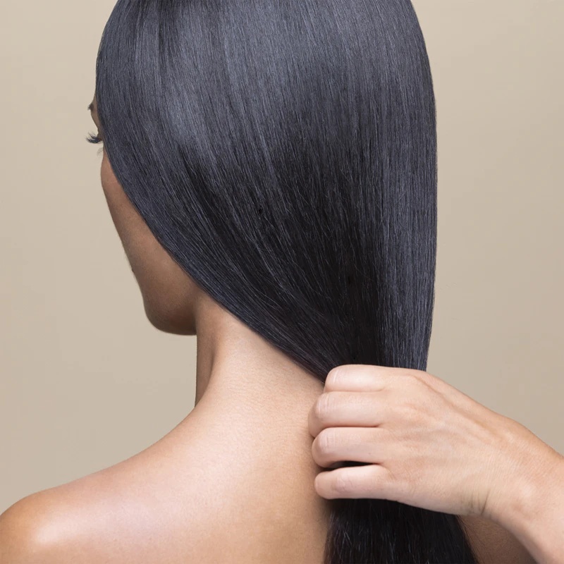 Hair Rituel by Sisley реструктурирајући регенератор са протеинима памука, заглађујући регенератор против ломљења косе