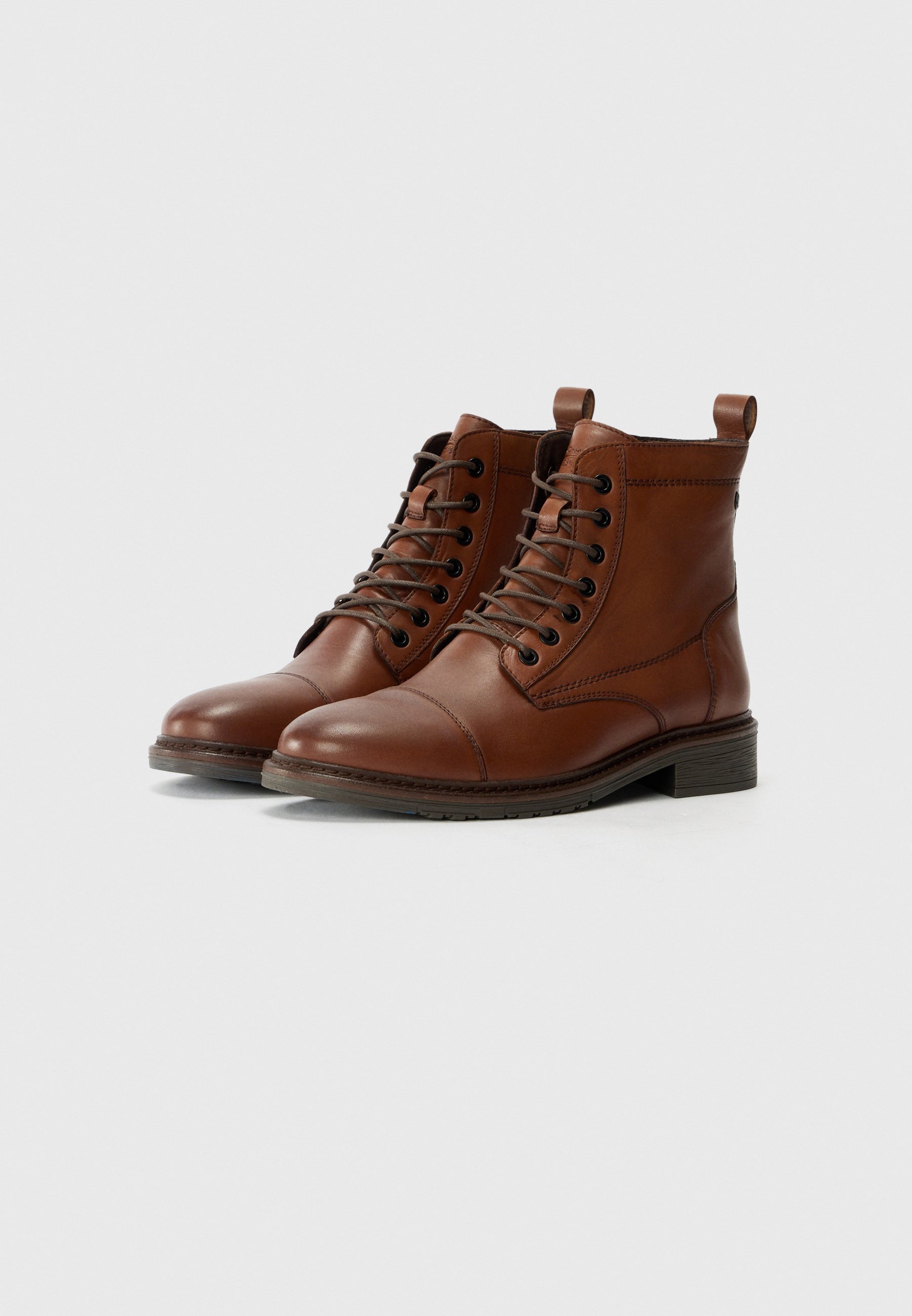 Jack & Jones JFWWENTWORTH - Paeltega poolsaapad - konjakivärvi