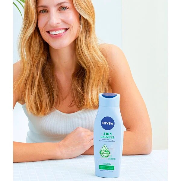 NIVEA 2-v-1 Express šampón a kondicionér<br>250ml