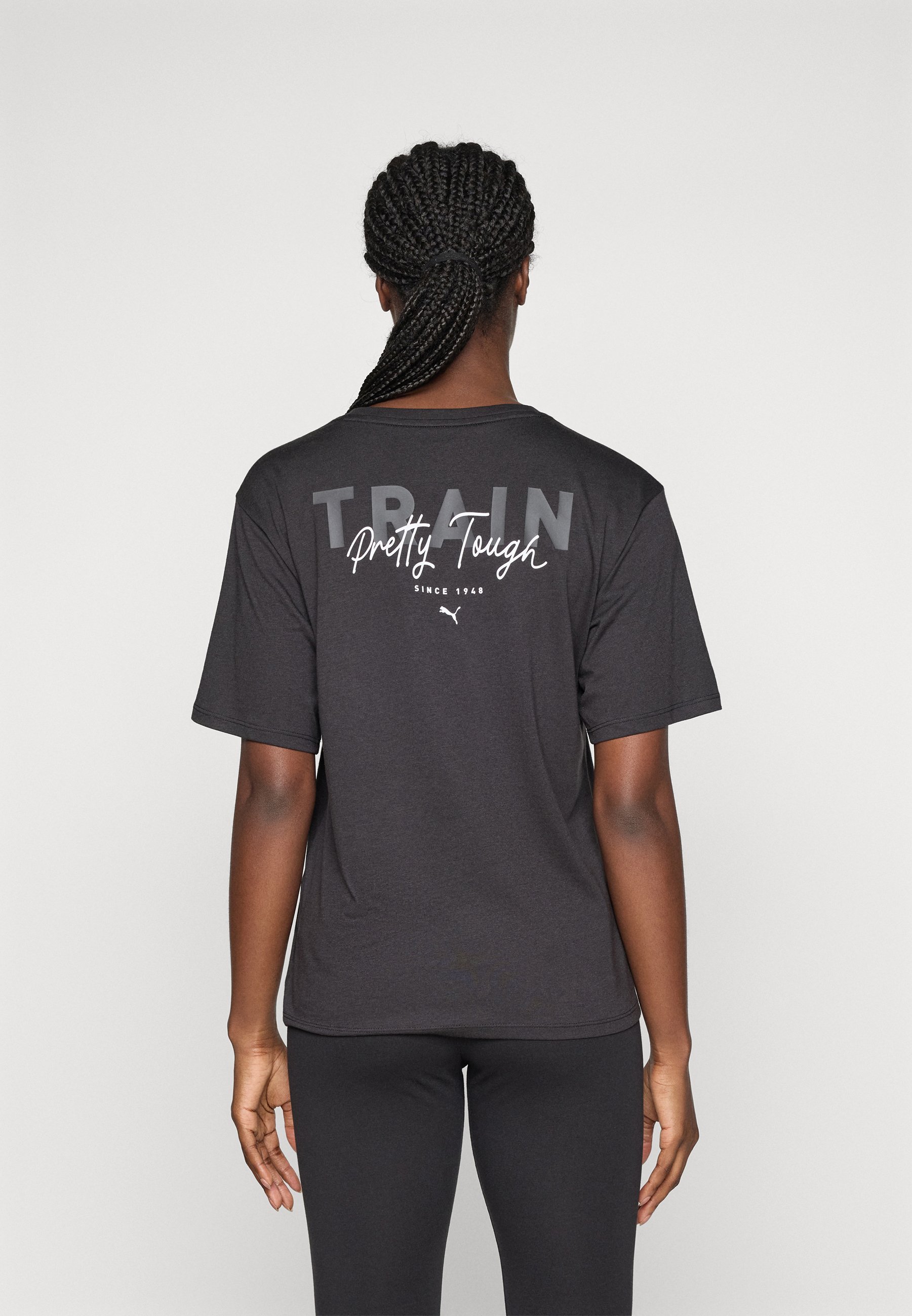 Puma PRETTY TOUGH GRAPHIC TEE - Sport T-shirt - zwart
