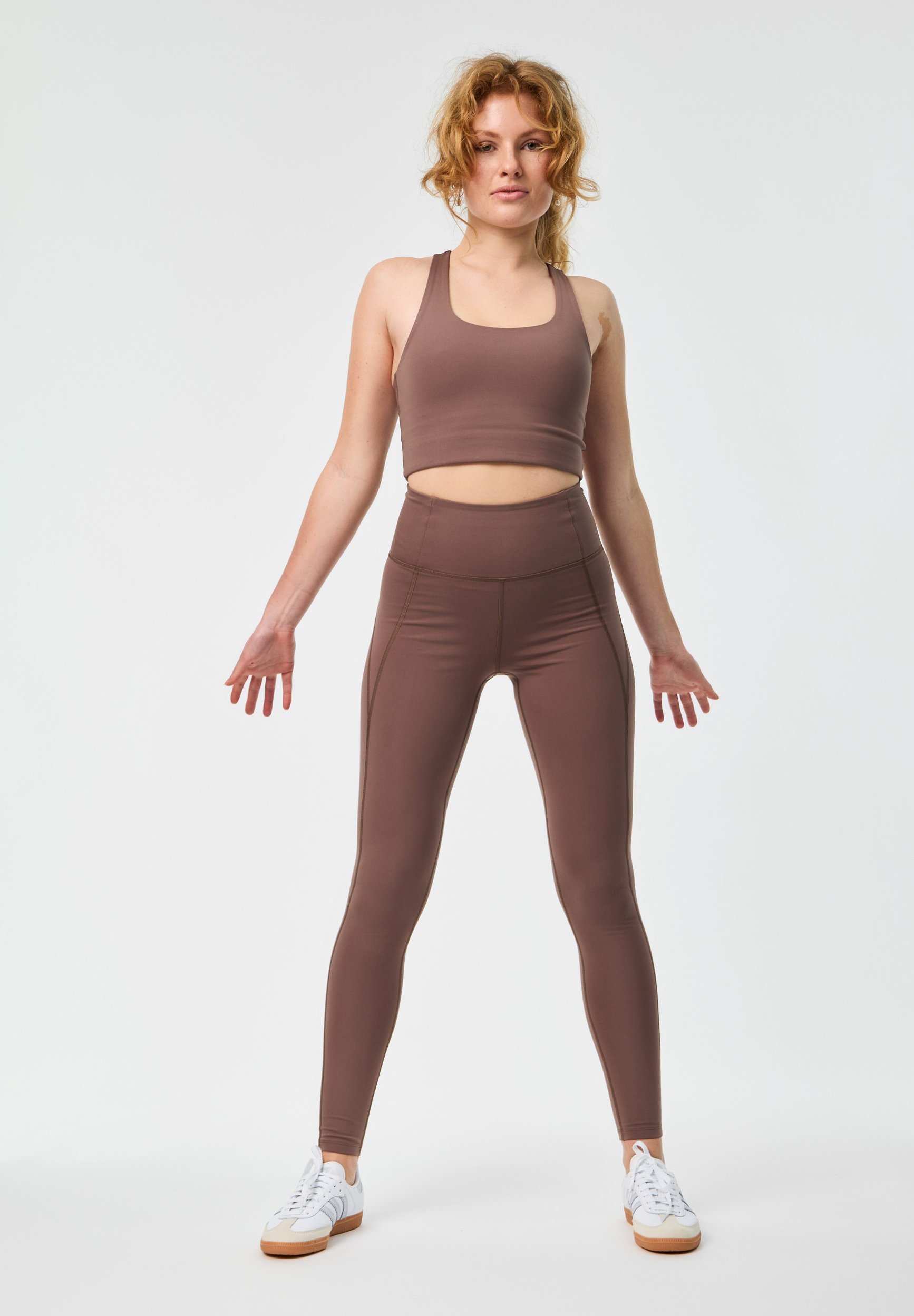 Soutien-gorge de sport à maintien moyen Girlfriend Collective - Storm
