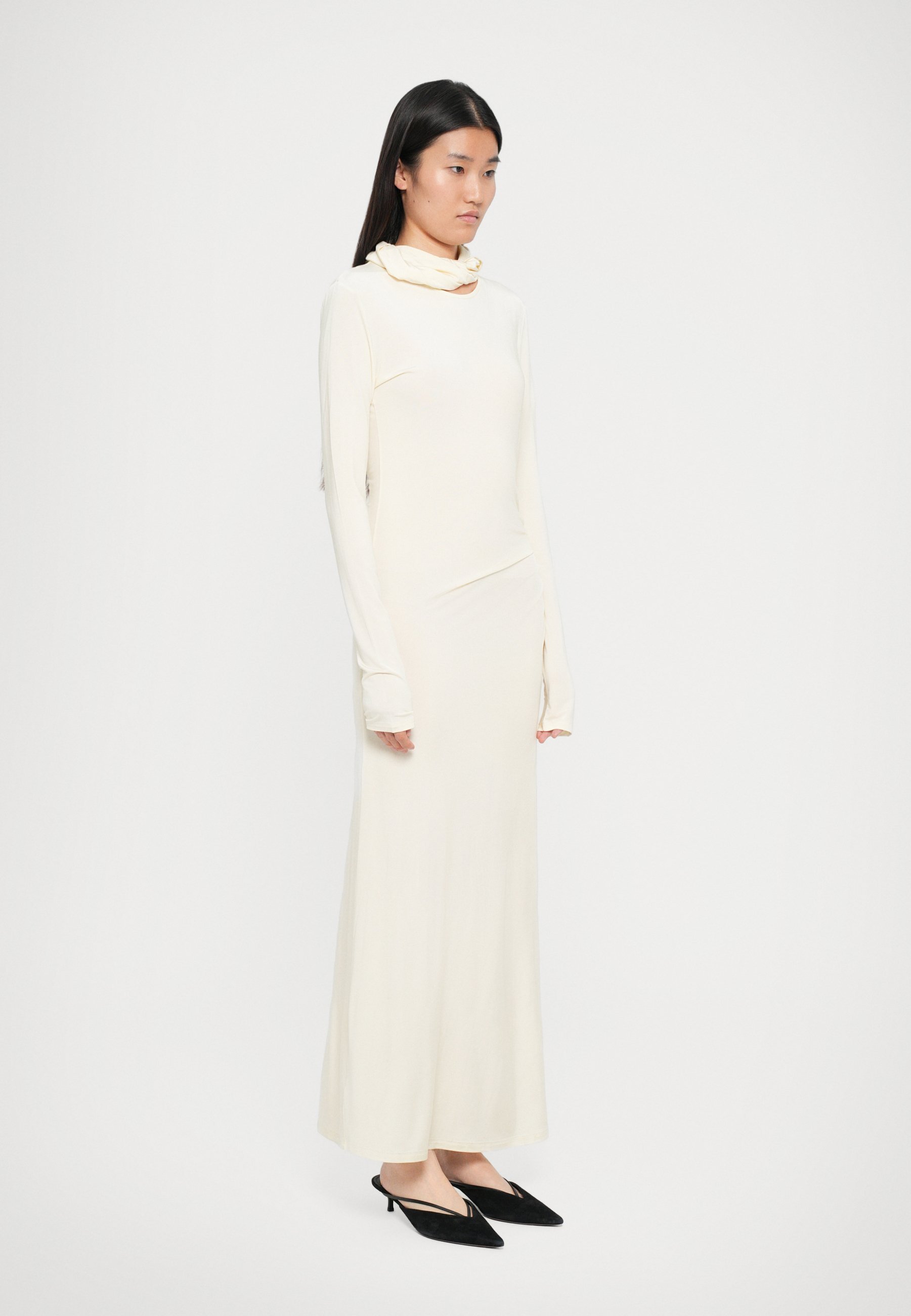 VESTIDO TOVE KIVA - Vestido longo - creme