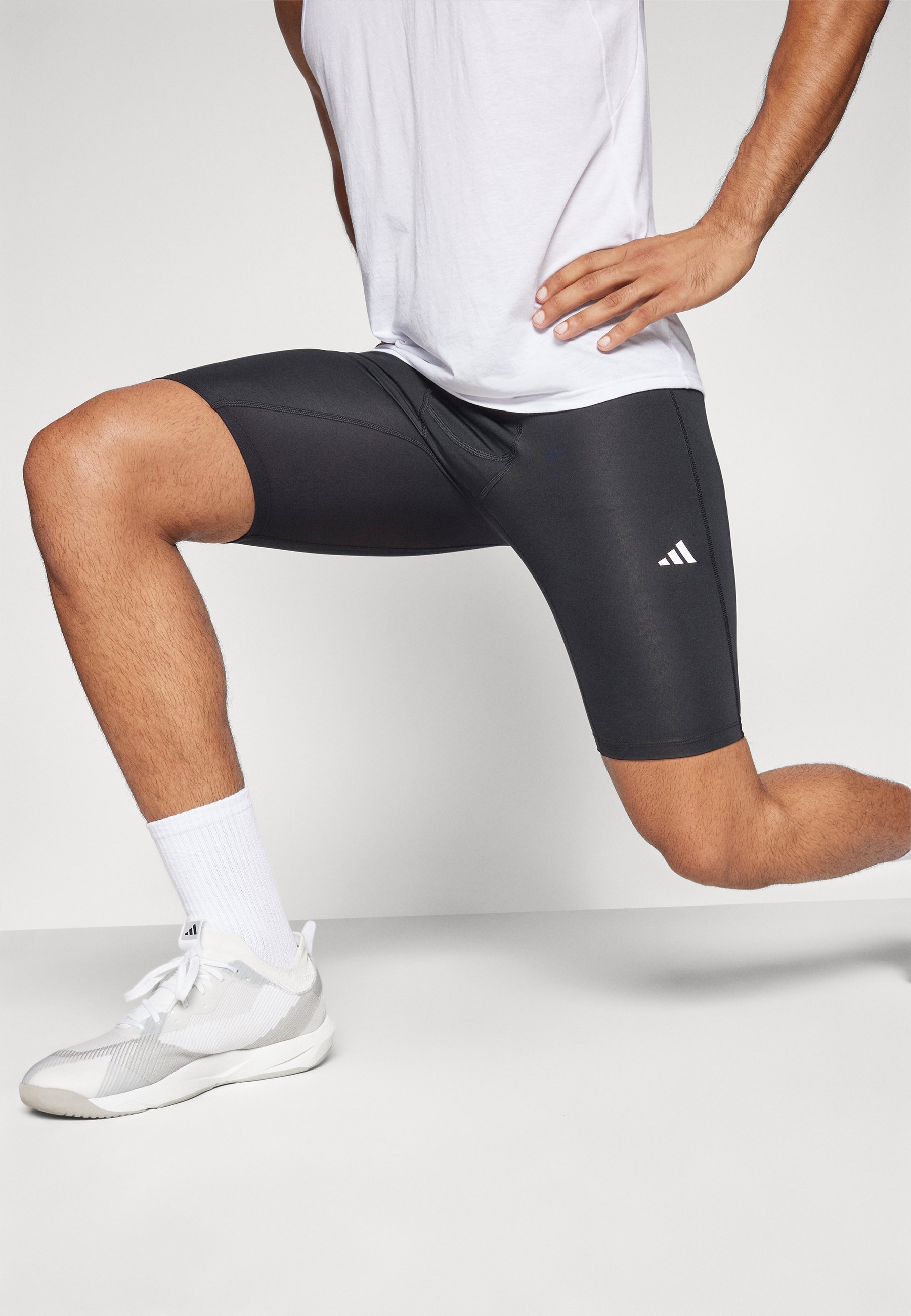 adidas Performance BASE SHORT – Tamprės – juodos