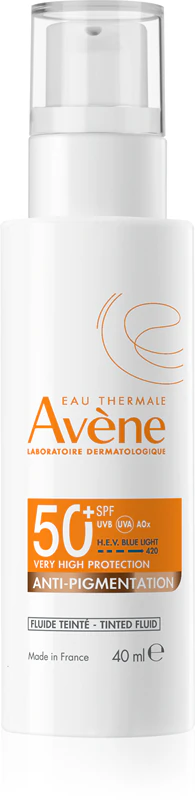 Fluido com cor anti-pigmentação solar Avène Sun: fluido protetor com cor para o rosto que previne o amarelamento da pele.