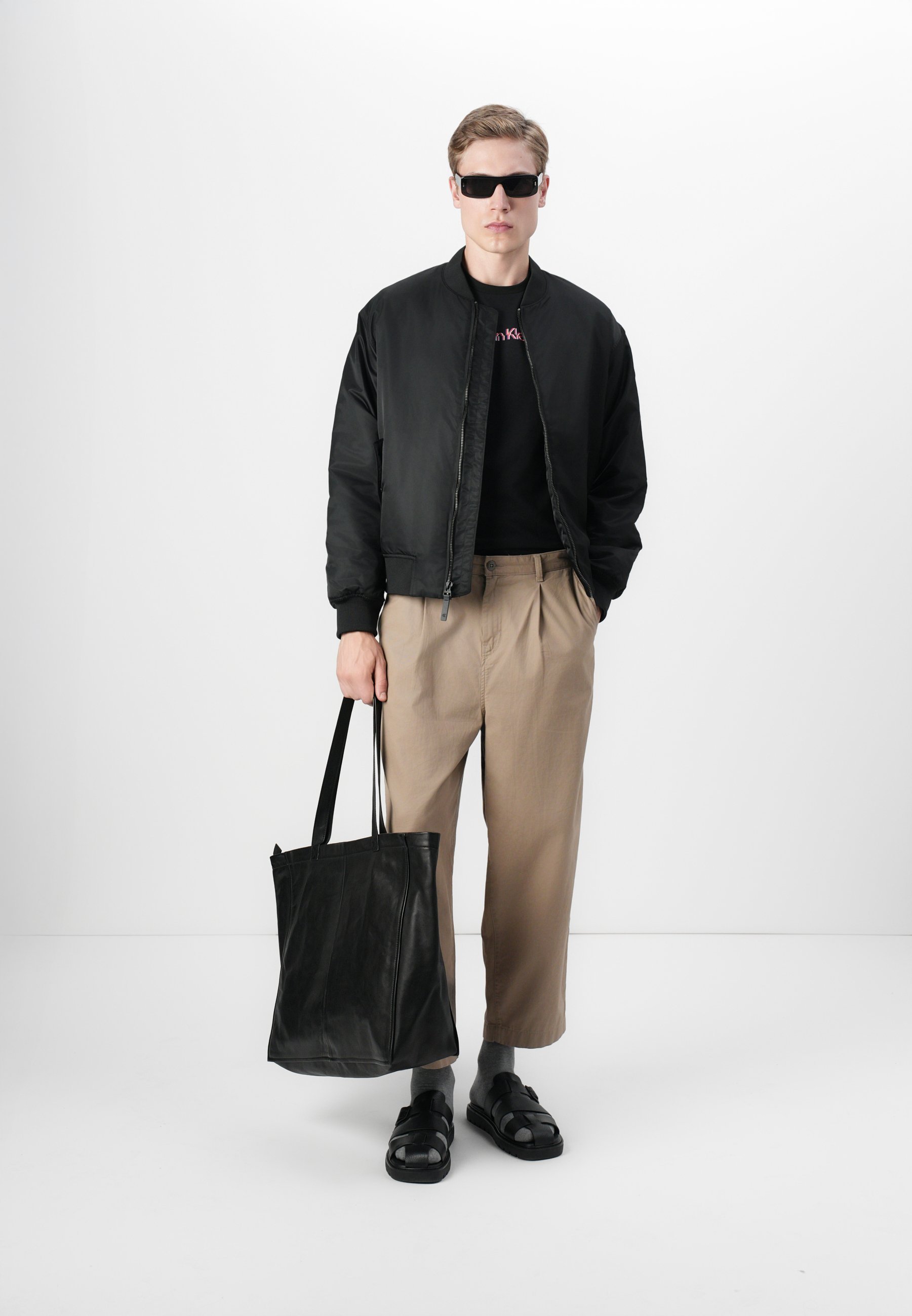 Giacca bomber Calvin Klein Jeans - nera