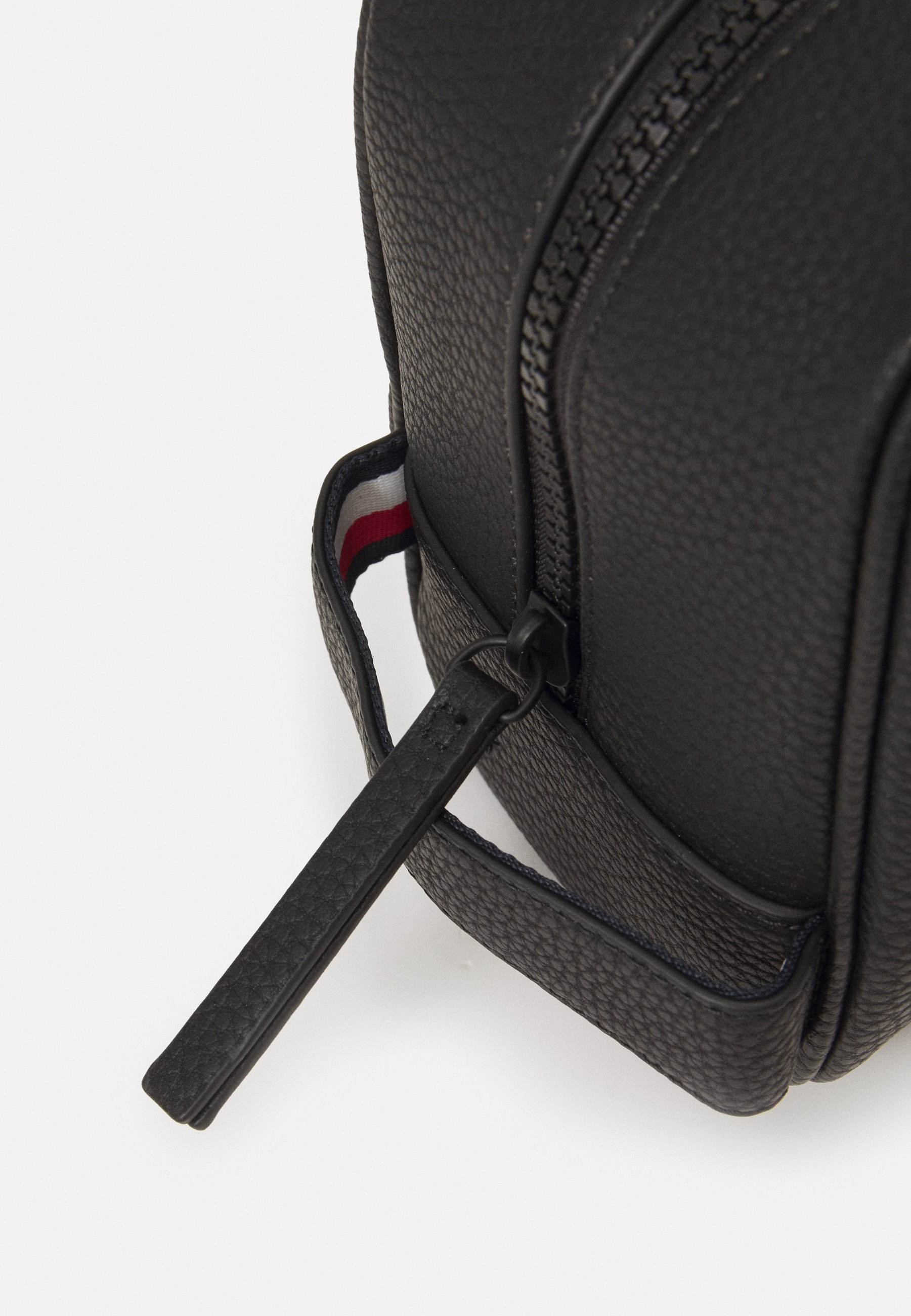 Tommy Hilfiger make-up tools en accessoires