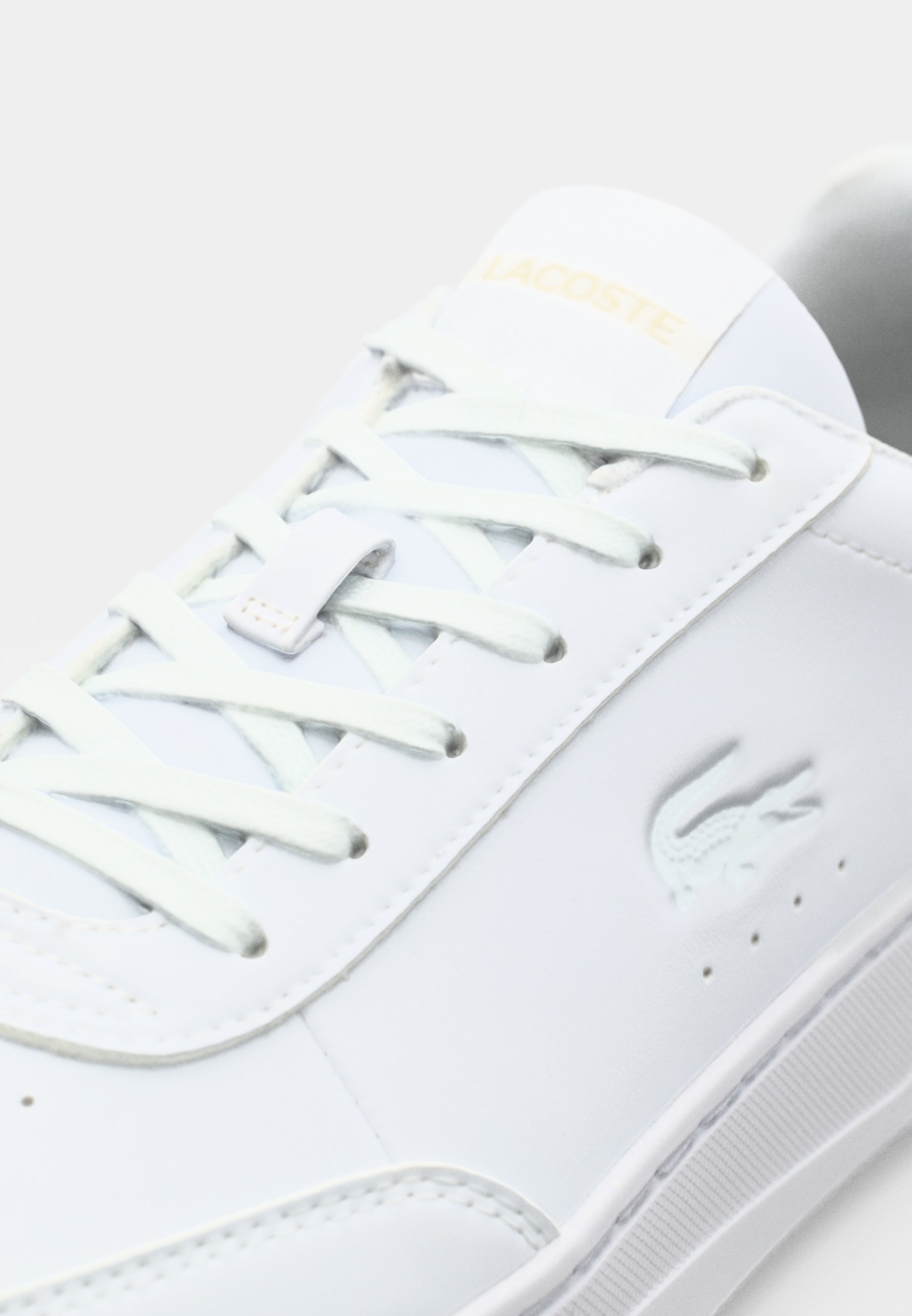 Tênis Lacoste COURT PRO 225 - Branco