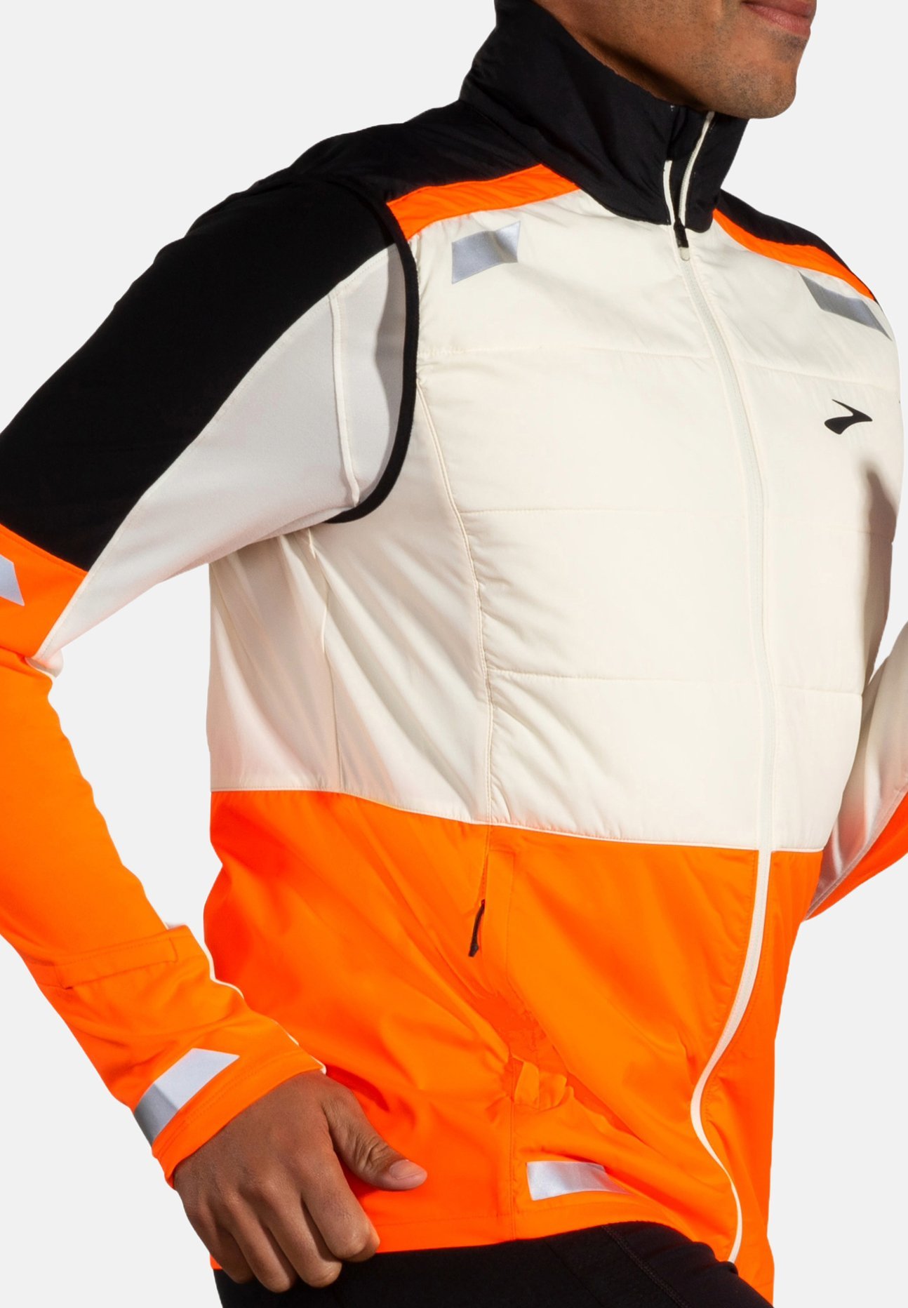 Brooks RUN VISIBLE INSULATED VEST 2.0 - Vest - ecru fluorescerend zwart