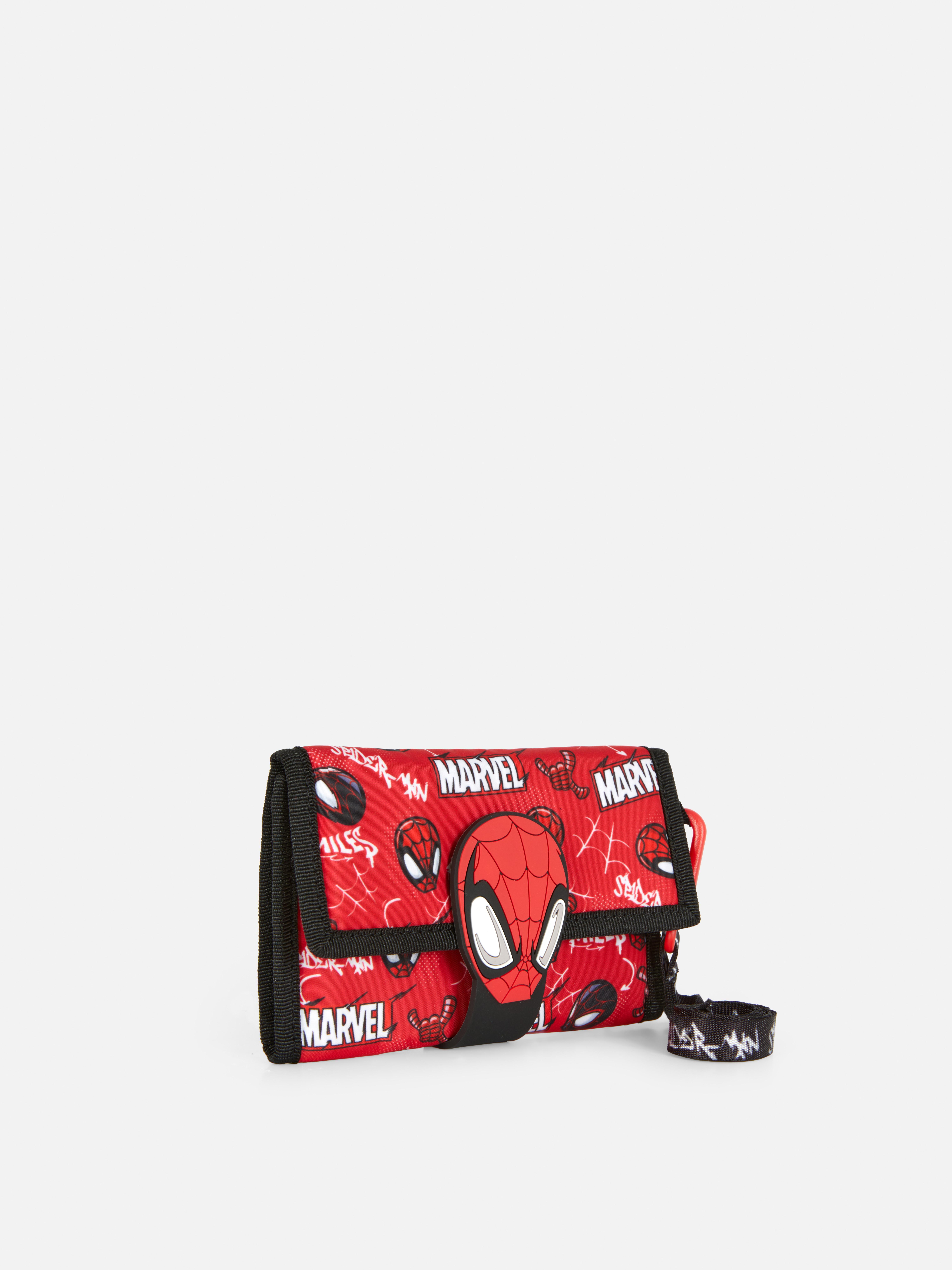 Portofel Marvel Spider-Man Un portofel Spider-Man cu compartiment cu fermoar, fereastră pentru legitimație și curea de umăr